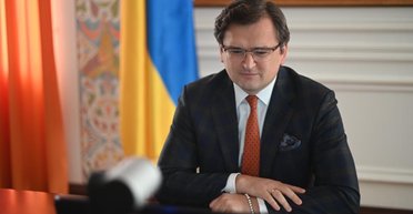 Сохранит связь с родиной: Кулеба поддержал идею двойного гражданства в Украине