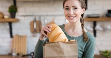 "Так не можна": професійна пекарка стверджує, що люди неправильно зберігають хліб