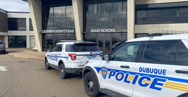 Забрала гаджети за погану поведінку: двоє підлітків викрали автівку матері та проїхали понад 300 км