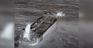 Бельгия захватила "теневой" танкер РФ: США связывают его с сыном советника Хаменеи (видео)