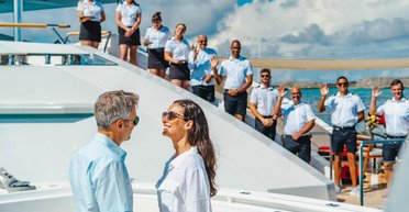 Истеричные миллиардеры и доставка вишен вертолетом: матрос суперяхты рассказал о своей работе