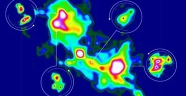 П'ять в одному. Всесвіт створює унікальні величезні зірки: астрономи підтвердили теорію (фото)