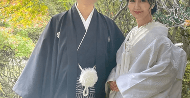 63-летняя женщина вышла замуж за 31-летнего мужчину: ее сын старше "папы" на 6 лет (фото)