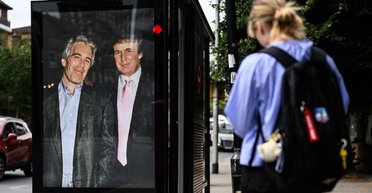 Новые файлы Эпштейна: из опубликованных документов куда-то исчезла фотография Трампа — что это за фотография