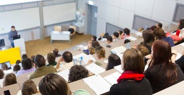 Чтобы снизить напряжение: в Украине предлагают отменить вечернюю и заочную формы обучения