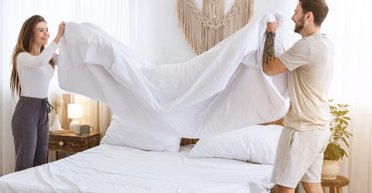 Застилать постель по утрам — вредная привычка: ученые объяснили, чем это грозит человеку