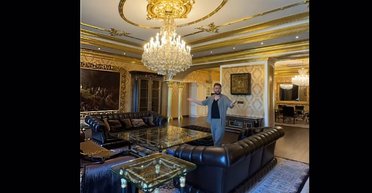 Позавидовал бы даже Пшонка: в Киеве за $3 млн продают "золотую" квартиру (видео)