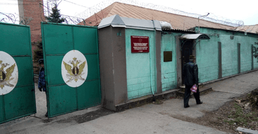 Катування струмом й імітація страт: РФ влаштувала концтабір для українців у Таганрозі, — ЗМІ