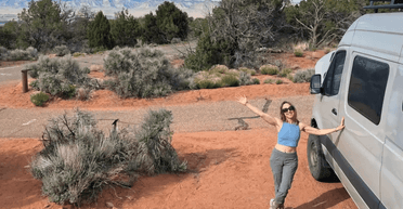 "Це божевілля": жінка проміняла дорогу квартиру на фургон (фото)