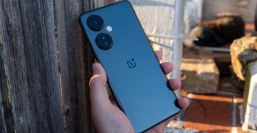 Добірка найкращих бюджетних смартфонів дешевше 300 доларів: яку модель купити у 2024 році