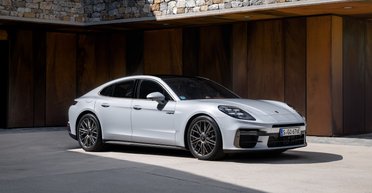 780 сил и 2,9 с до сотни: Porsche показала скоростного конкурента Mercedes S-Class (фото)
