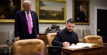 Гонки сверхдержав: как Китай и США соревнуются за звание "миротворца в Украине"