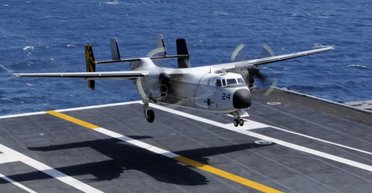 Замість проблемних Osprey: ВМС США повернулися до застарілих літаків C-2 Greyhound