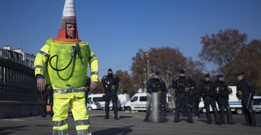 Чей жилет? Как разногласия между Римом и Парижем могут отразиться на судьбе ЕС