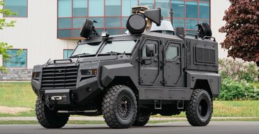 Привабливе рішення: броньовики Senator MRAP оснастили антидроновою системою (фото)