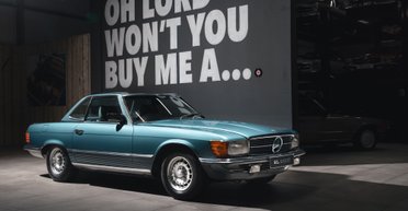 Обнаружен культовый спортивный Mercedes 80-х без пробега: его берегли 42 года (фото)