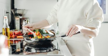 Не понадобится ни капли: 5 способов вкусно приготовить еду без масла