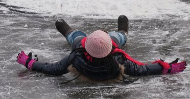 Проверка гололедом. Почему ее не прошли ни киевские коммунальщики, ни киевские власти