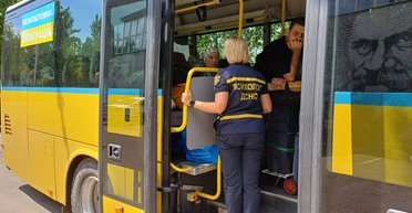 Эвакуация из прифронтовых городов: какие документы и вещи нужно брать в дорогу