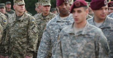 "Давайте после войны": что мешает разместить иностранные военные базы в Украине