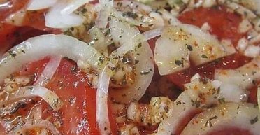 Зробить м'ясо смачнішим: рецепт закуски до шашликів і стейків з овочів