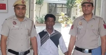 Отпугивал полицию "полными штанами": в Индии задержали "легендарного" карманника