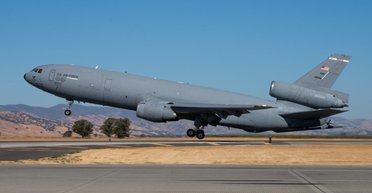 На прізвисько Gucci: 44-річна історія літака KC-10 Extender завершена, його відправили на звалище