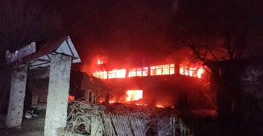 Несколько раз били в одно и то же место: ВС РФ атаковали Харьков "шахедами", детали (видео)