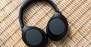Дешевша альтернатива AirPods Max: які навушники Sony рекомендують в Україні (фото)