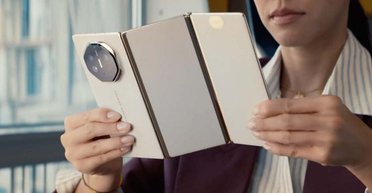 Дивний смартфон складається втричі і перетворюється на планшет: що це за новинка (фото)