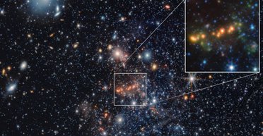 Дивний пил знайшли в космосі: він витає за 4 млн світлових років від нас (фото)