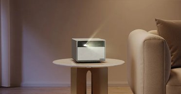 Заменит cмарт-телевизор, сэкономит деньги: на что способен лазерный проектор XGIMI за $520