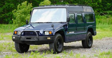 Hummer по-японски: на продажу выставили гигантский 10-местный внедорожник Toyota (фото)