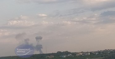 Взрывы в Крыму: ракета разбомбила воинскую часть РФ вблизи Балаклавы, — соцсети (фото, видео)