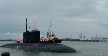 Флот Росії масово дислокує підводні човни та військові кораблі в Індійському океані (фото)