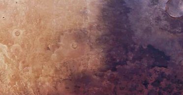 По поверхности Марса уже 50 лет двигается огромная тень: ученые не знают, почему (фото)