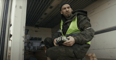 Краще, ніж в окопах: Третя штурмова залучає полонених росіян до відновлення Ізюма (відео)