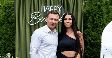 "Зірвався з ланцюга": зірка "Ліги сміху" зраджував дружину (фото)