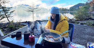 Жінка п'ять років прикидалася покійною сестрою-близнючкою: як відреагувала її родина