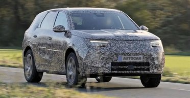 Новый Opel Grandland 2024 впервые заметили на дорогах: он станет электрокаром (фото)