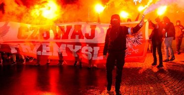 Марш орлят-провокаторов. Кто разжигает антиукраинские настроения в Польше