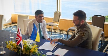 Ракеты, снаряды, ПВО: Британия выделила Украине помощи на рекордные £2,5 млрд (видео)