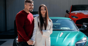 Блогера та учасника "Супермами" підозрюють у схемах з виїзду за кордон (відео)