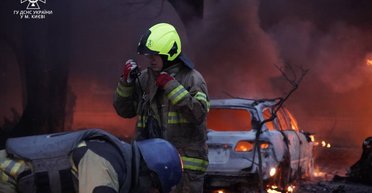 Погибшие, травмированные и разрушения: в МВД рассказали о последствиях утреннего обстрела Украины (фото)