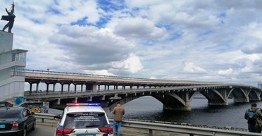 Общественный транспорт в Киеве: могут ли временно закрыть мост Метро на ремонт