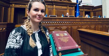 До нардепки Скороход прийшли з обшуками: її підозрюють в отриманні крупного хабаря, — ЗМІ