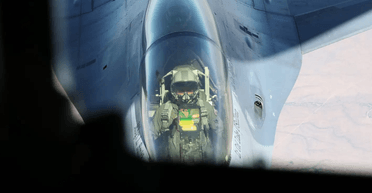 Украинские пилоты начали летную подготовку на истребителях F-16 в США, — СМИ