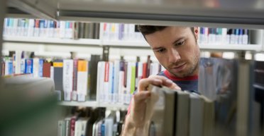 От Иисуса до Иакова. Что читать в ноябре