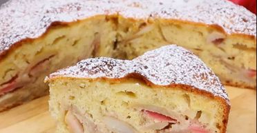 Простіше простого: смачна шарлотка з 4 інгредієнтів