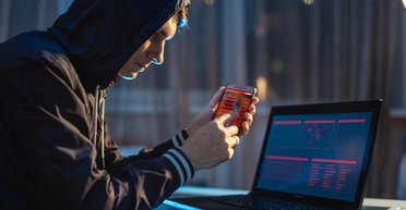 Крадуть паролі, фото і гроші: як перевірити, хто отримав доступ до акаунта в Google